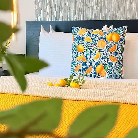 Live Where Comes Alive - Stylish 2br In Piata Romana