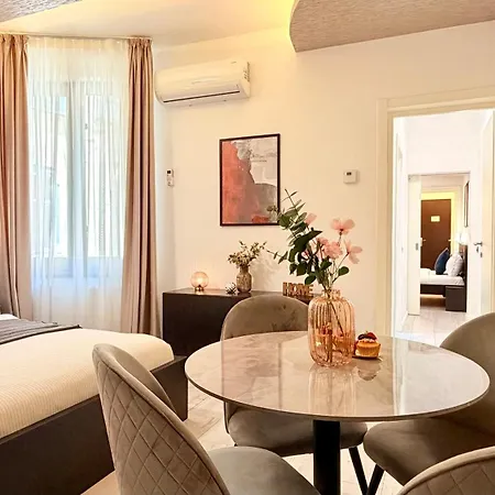 Apartment Live Where Comes Alive - Stylish 2br In Piata Romana Bucharest