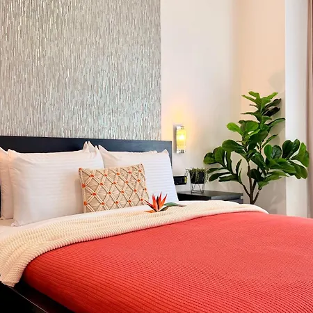 Live Where Comes Alive - Stylish 2br In Piata Romana Bucharest