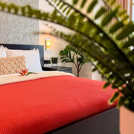 Live Where Comes Alive - Stylish 2br In Piata Romana Apartment