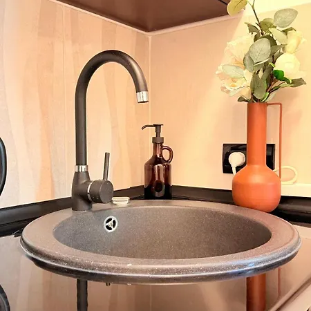 Apartment Live Where Comes Alive - Stylish 2br In Piata Romana