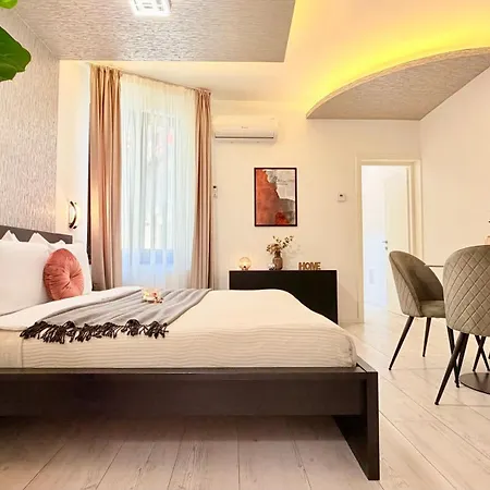 Live Where Comes Alive - Stylish 2br In Piata Romana *