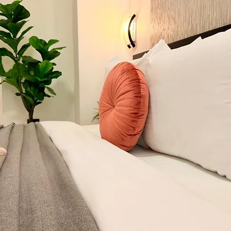 Live Where Comes Alive - Stylish 2br In Piata Romana Apartment *
