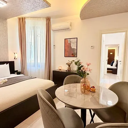 Apartment Live Where Comes Alive - Stylish 2br In Piata Romana