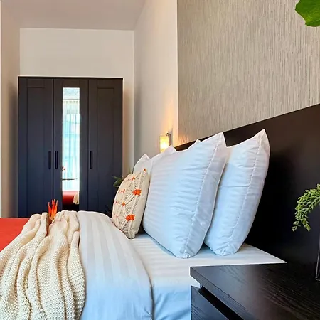 Live Where Comes Alive - Stylish 2br In Piata Romana * Bucharest