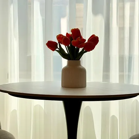 Live Where Comes Alive - Stylish 2br In Piata Romana Apartment Bucharest