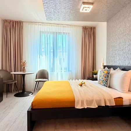 Live Where Comes Alive - Stylish 2br In Piata Romana *